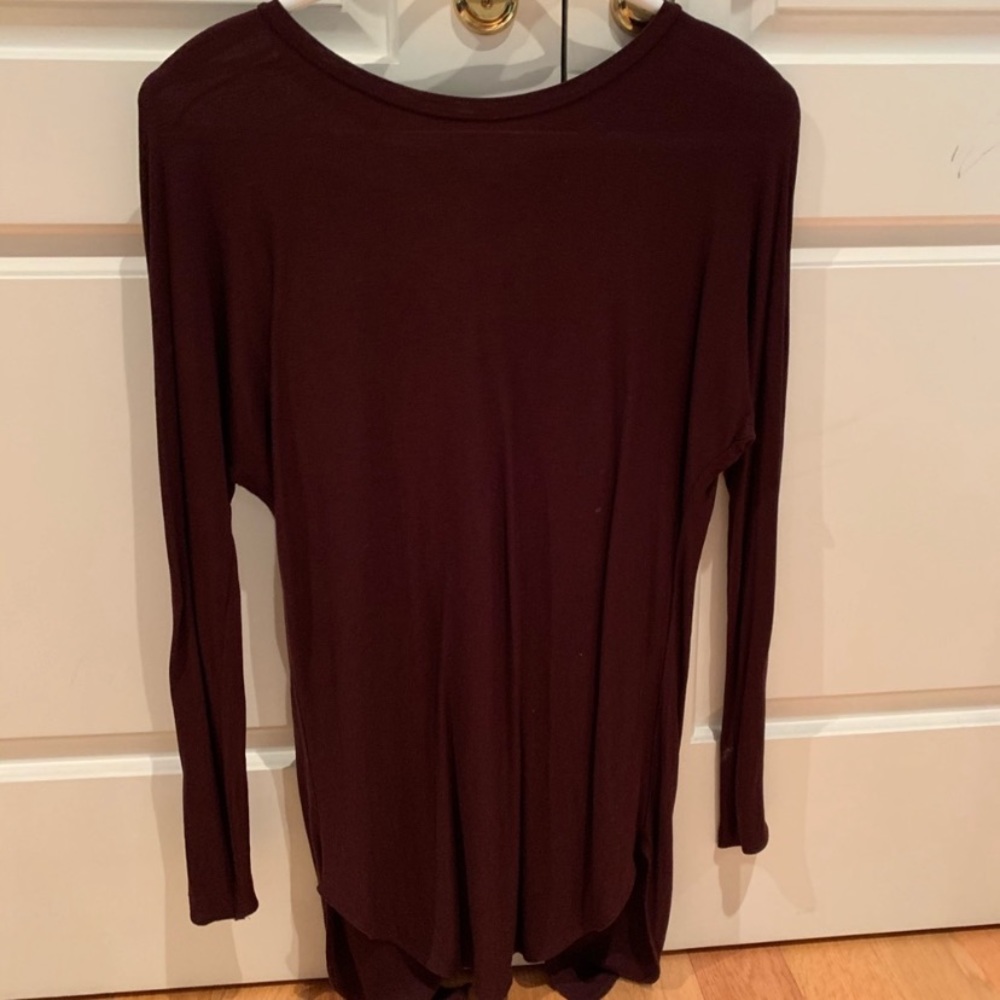 Aritzia Wilfred Open Back Burgundy Long sleeve Tee Size XS